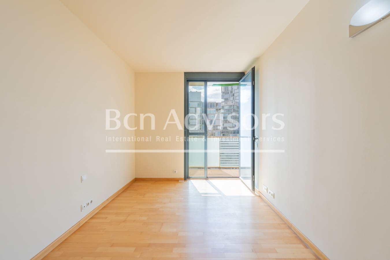 4 bedroom Apartment for sale in Barcelona city with pool - € 1,330,000 (Ref: 9820216)