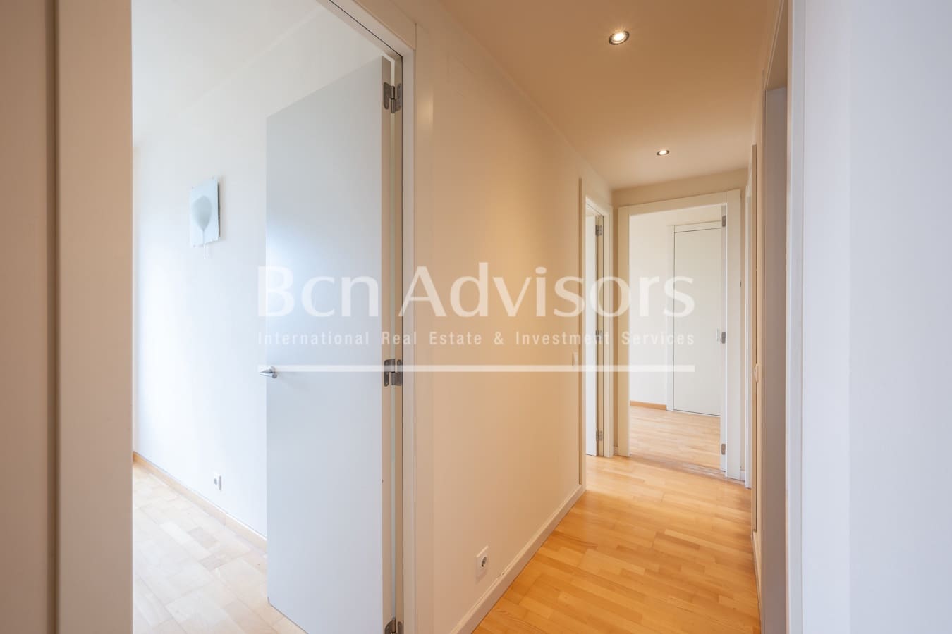 4 bedroom Apartment for sale in Barcelona city with pool - € 1,330,000 (Ref: 9820216)