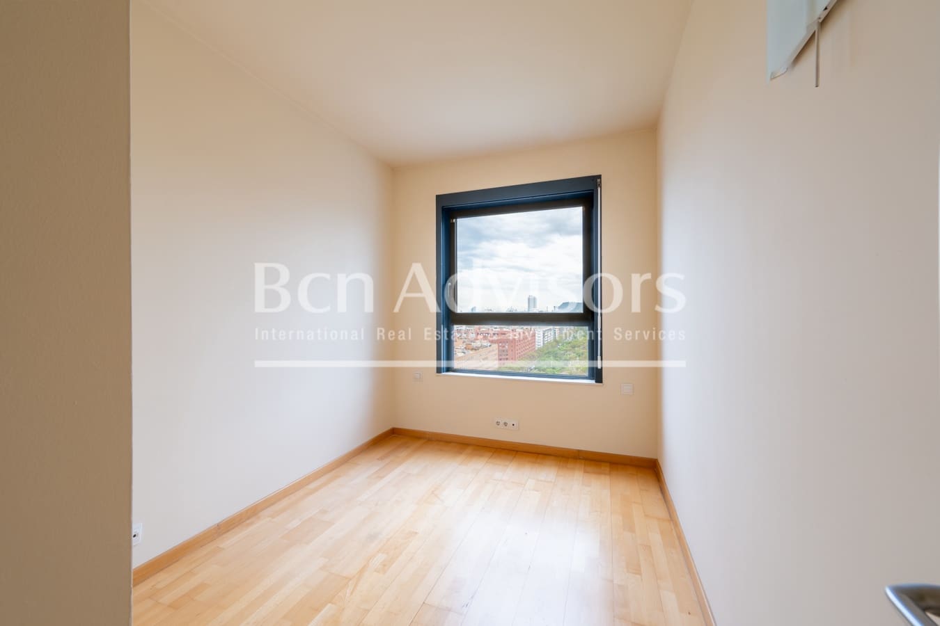 4 bedroom Apartment for sale in Barcelona city with pool - € 1,330,000 (Ref: 9820216)