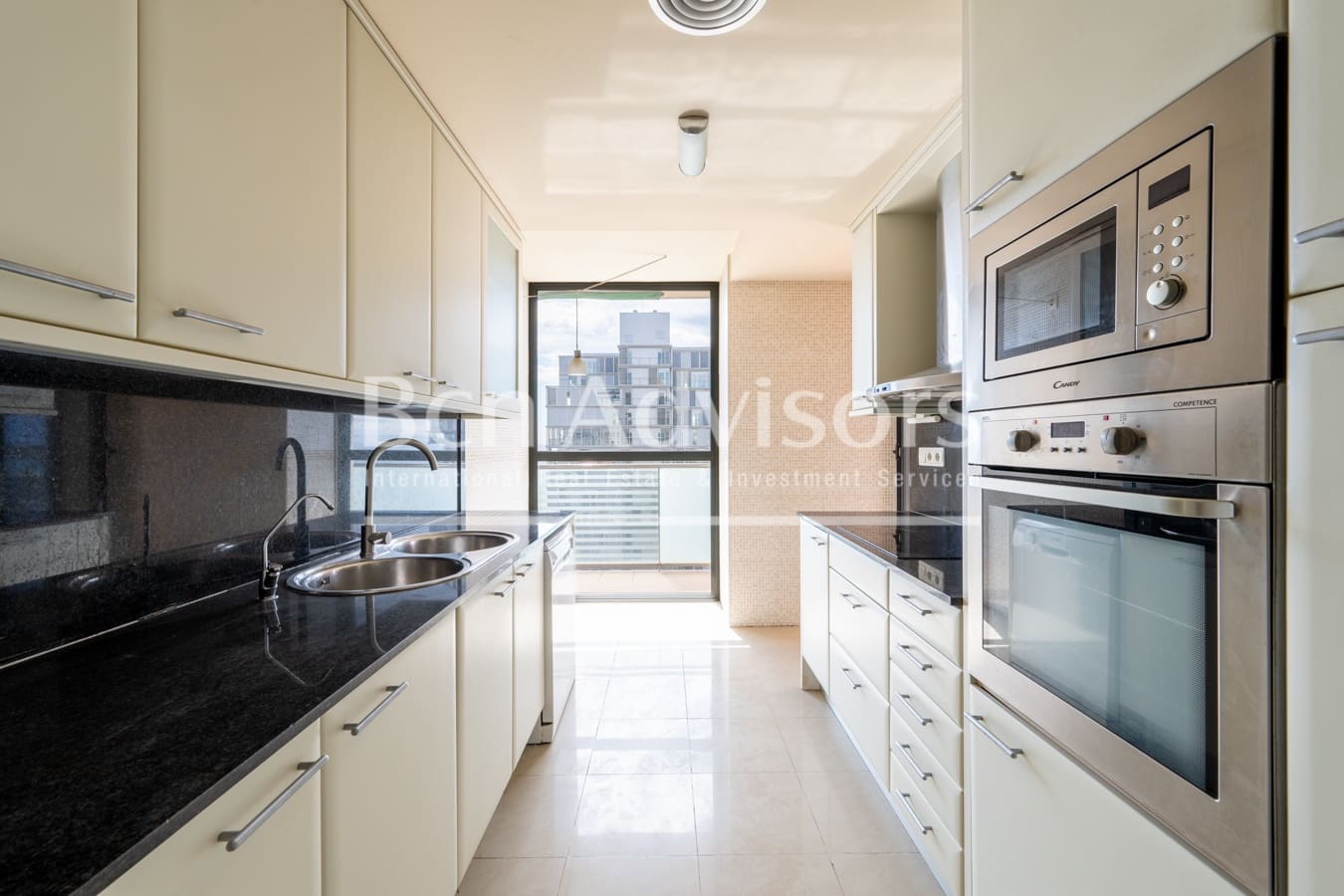 4 bedroom Apartment for sale in Barcelona city with pool - € 1,330,000 (Ref: 9820216)