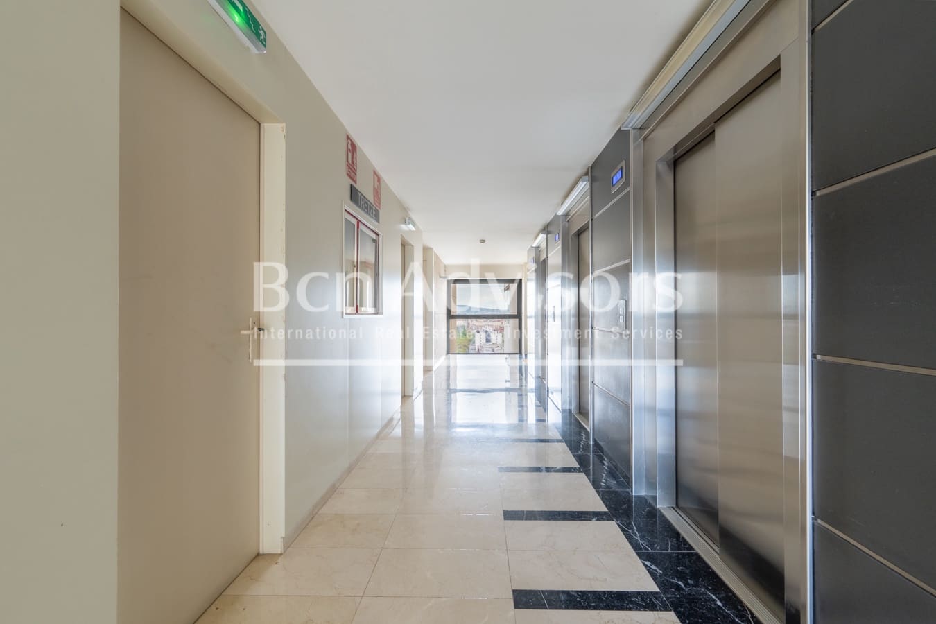 4 bedroom Apartment for sale in Barcelona city with pool - € 1,330,000 (Ref: 9820216)