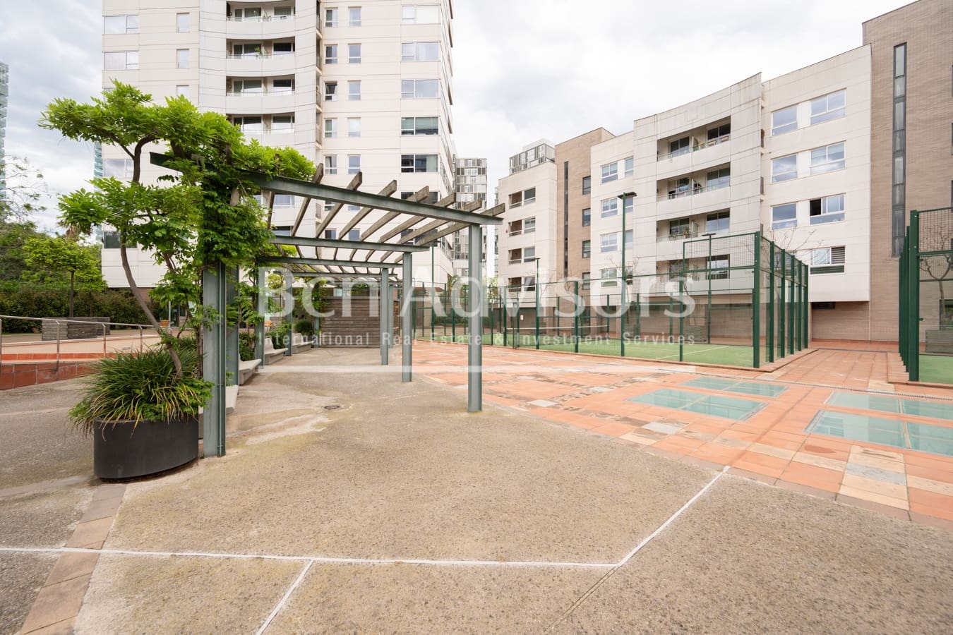 4 bedroom Apartment for sale in Barcelona city with pool - € 1,330,000 (Ref: 9820216)