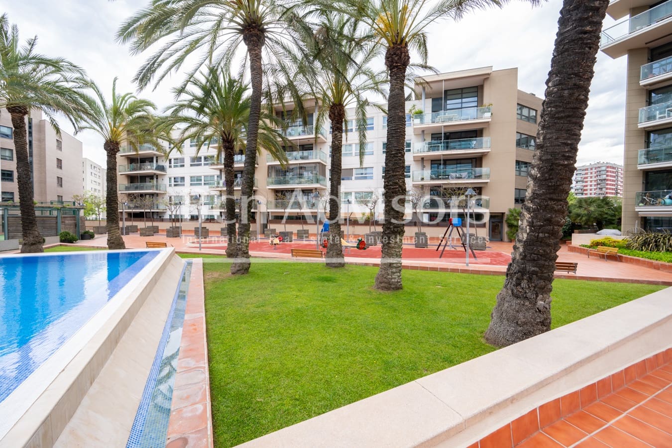 4 bedroom Apartment for sale in Barcelona city with pool - € 1,330,000 (Ref: 9820216)