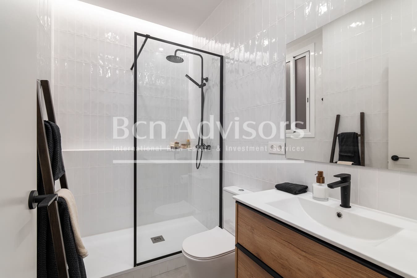 3 bedroom Apartment for sale in Barcelona city - € 750,000 (Ref: 9820217)