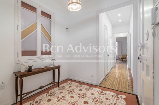 3 bedroom Apartment for sale in Sant Antoni, Barcelona city - € 750,000 (Ref: 9820217)