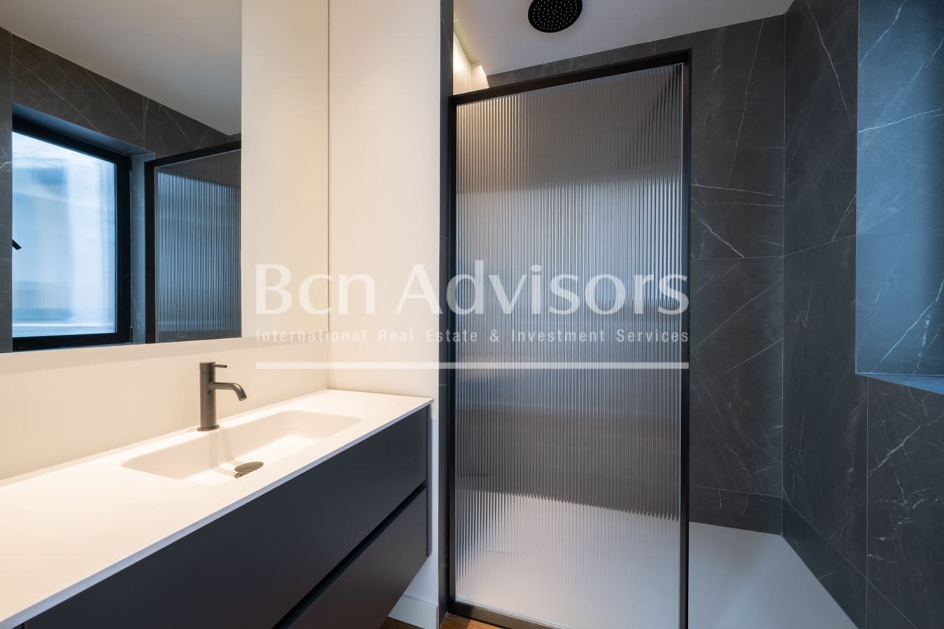 2 chambre Appartement à vendre à Barcelone ville - 585 000 € (Ref: 9828825)