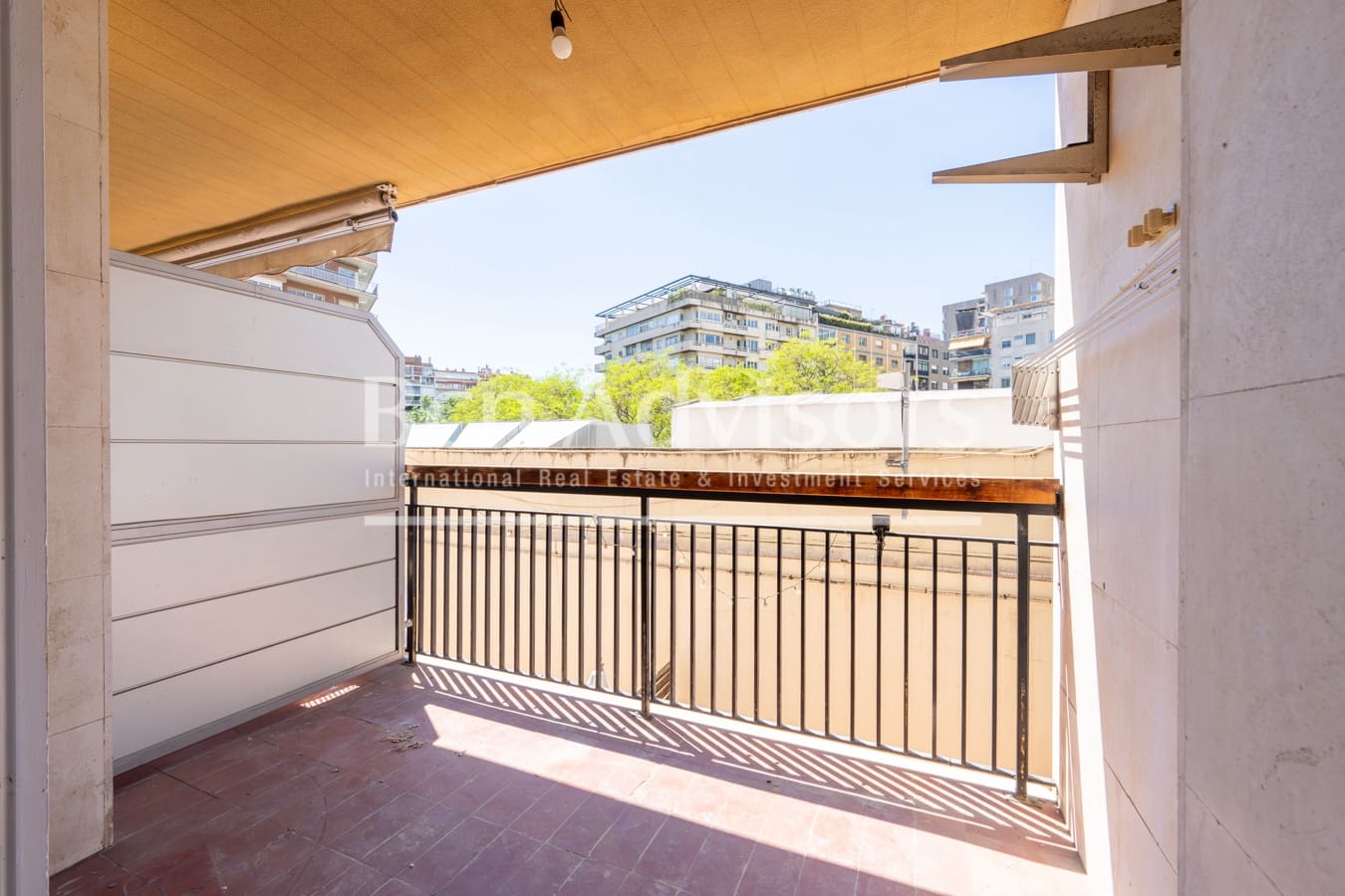 3 slaapkamer Appartement te koop in Barcelona stad - € 1.000.000 (Ref: 9828826)