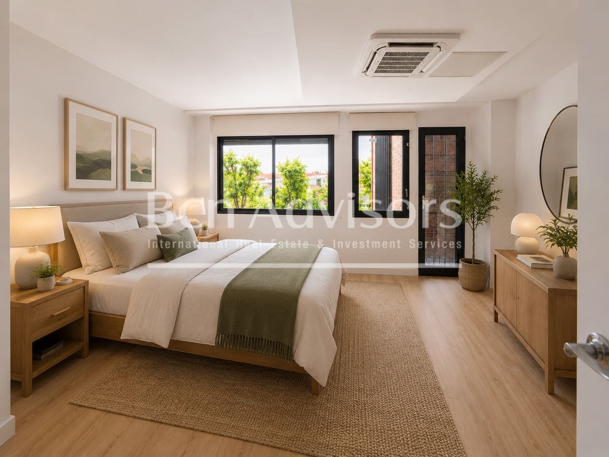Apartamento de 4 habitaciones en Barcelona ciudad en venta con garaje - 790.000 € (Ref: 9839068)