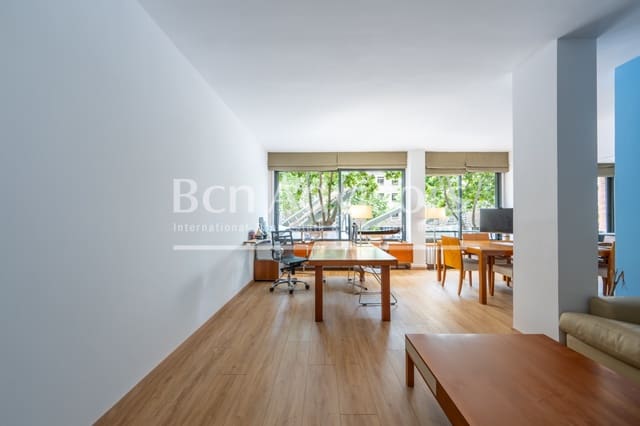 Apartamento de 4 habitaciones en La Vila Olímpica del Poblenou, Barcelona ciudad en venta con garaje - 790.000 € (Ref: 9839068)