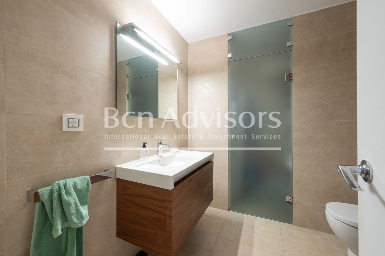 Apartamento de 4 habitaciones en Barcelona ciudad en venta con garaje - 790.000 € (Ref: 9839068)