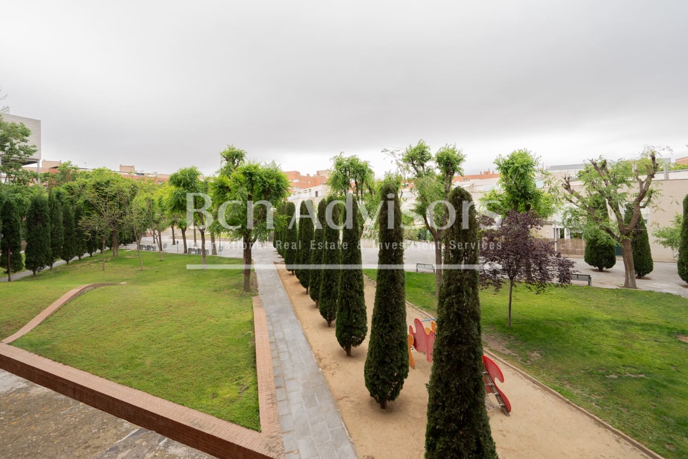 Apartamento de 4 habitaciones en Barcelona ciudad en venta con garaje - 790.000 € (Ref: 9839068)