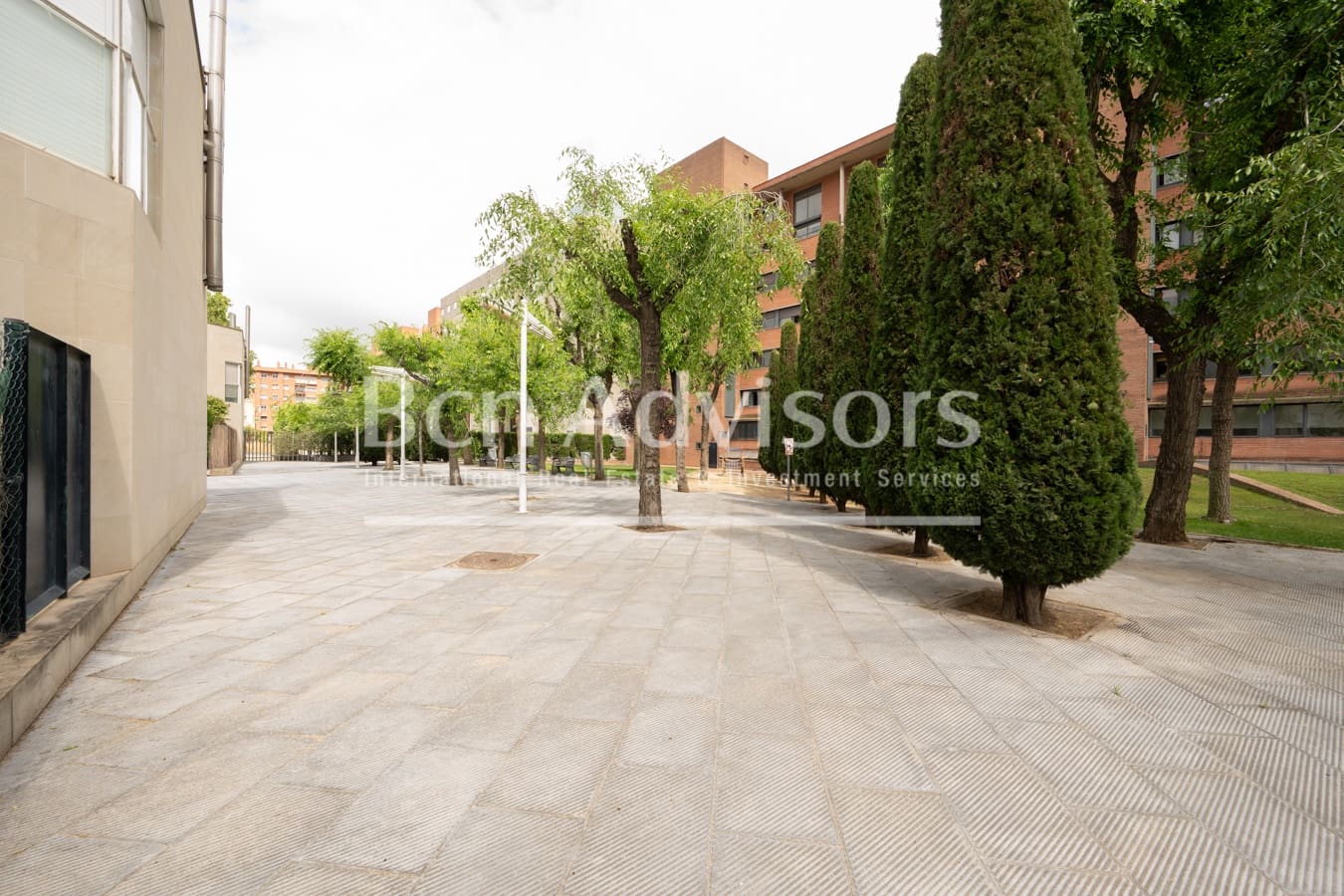 Apartamento de 4 habitaciones en Barcelona ciudad en venta con garaje - 790.000 € (Ref: 9839068)