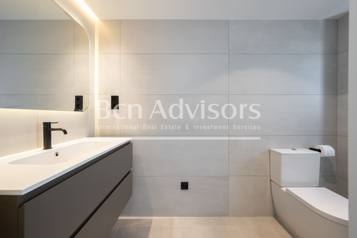 1 bedroom Penthouse for sale in Barcelona city with garage - € 870,000 (Ref: 9839070)