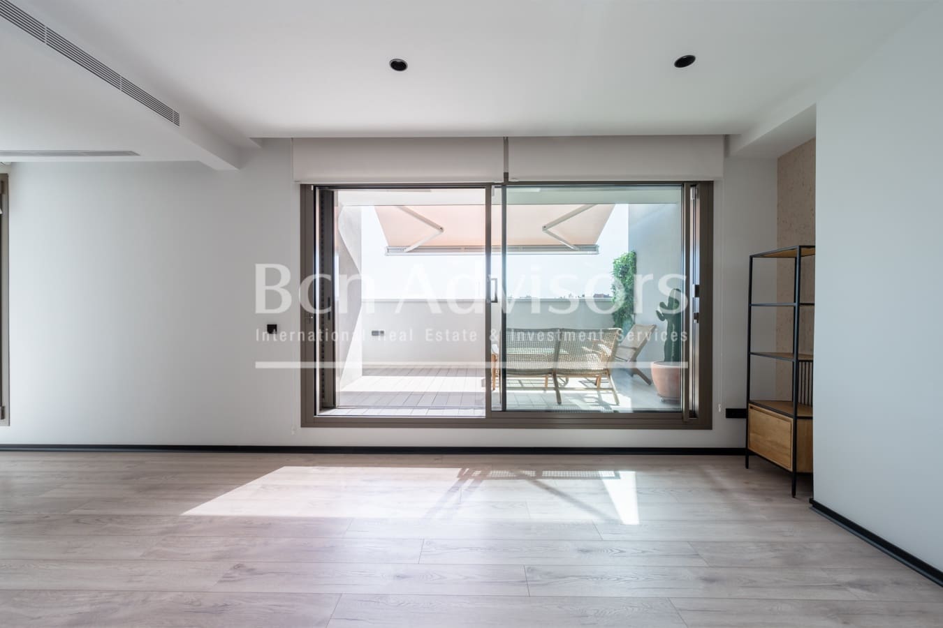 1 bedroom Penthouse for sale in Barcelona city with garage - € 870,000 (Ref: 9839070)