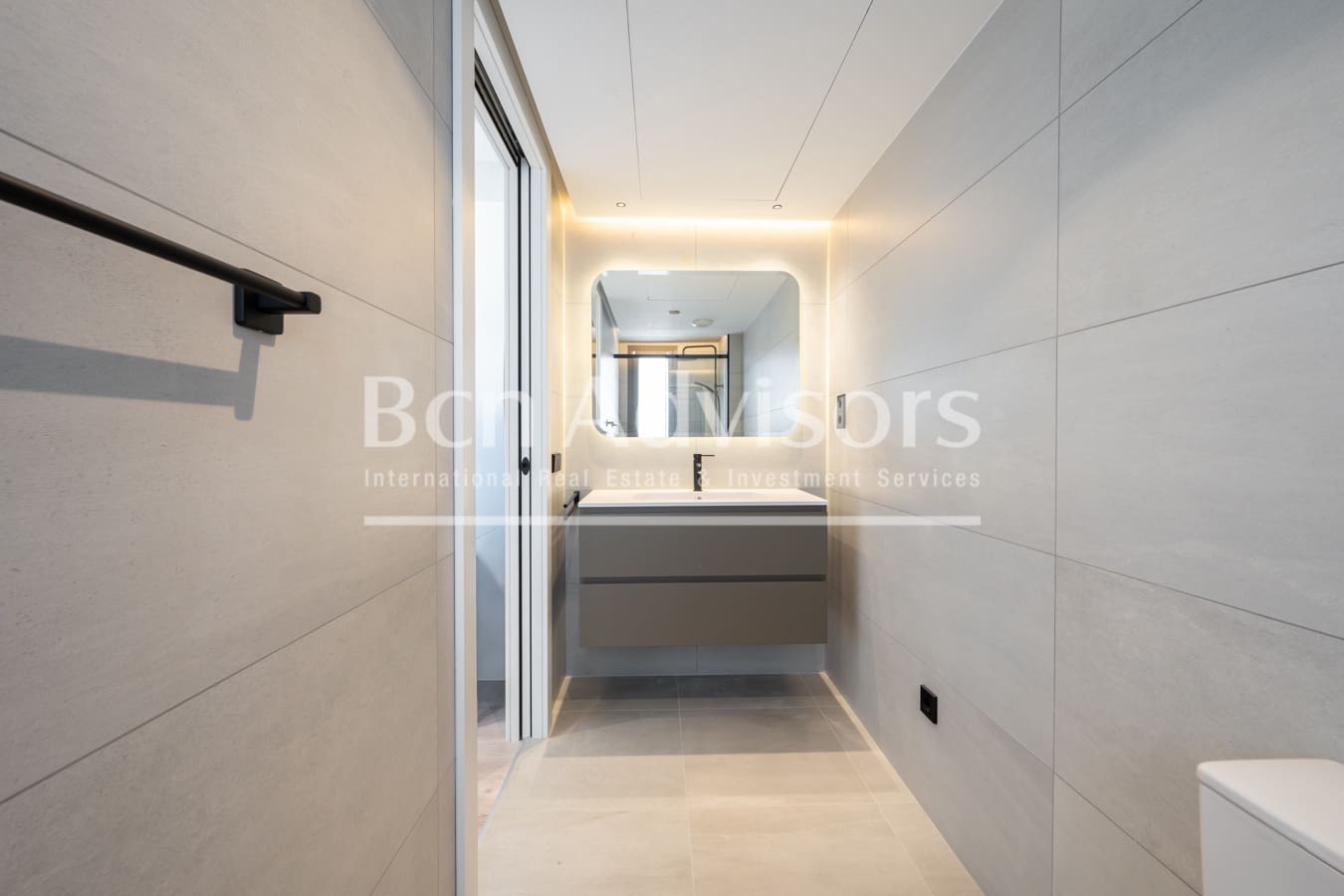 1 bedroom Penthouse for sale in Barcelona city with garage - € 870,000 (Ref: 9839070)