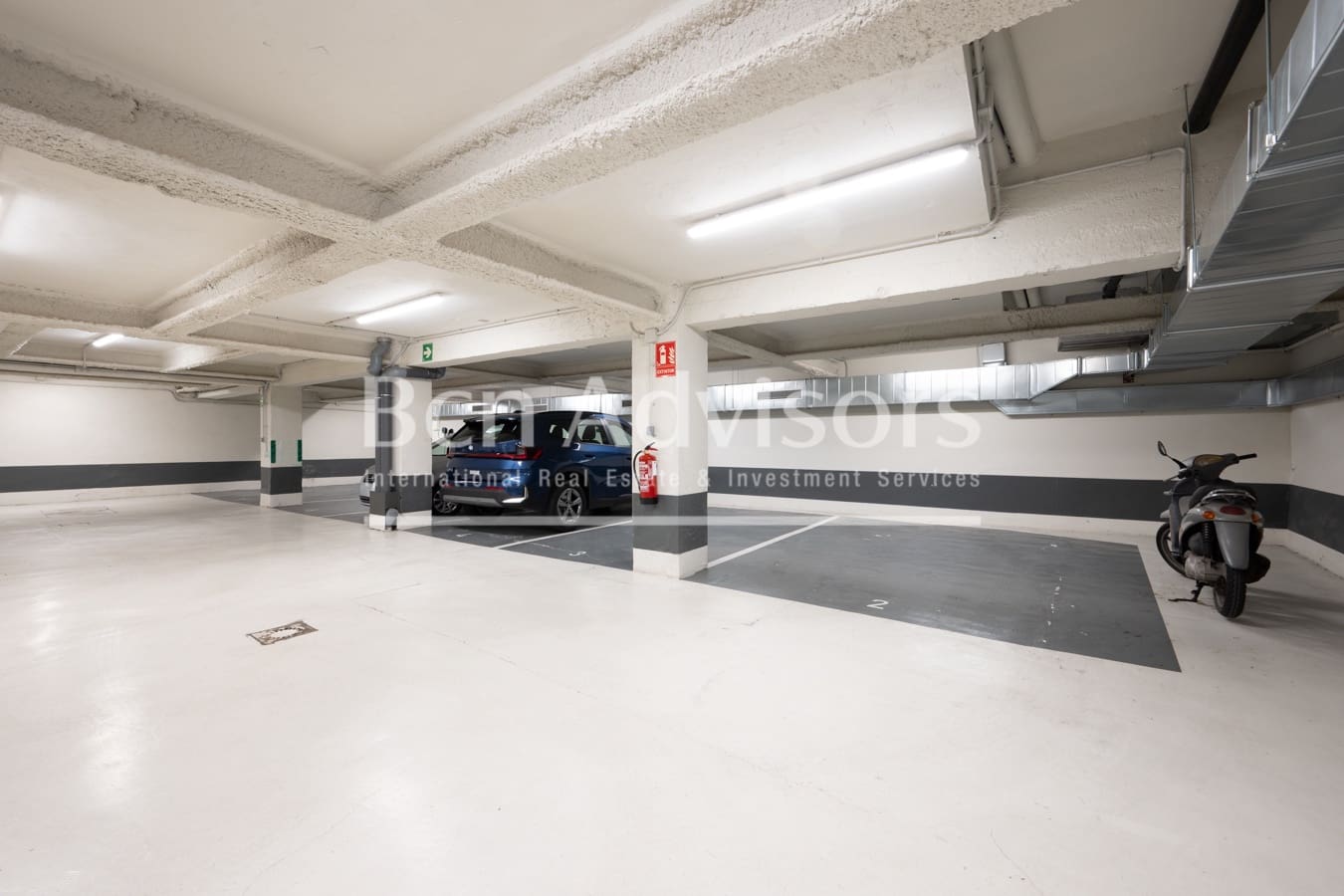 1 bedroom Penthouse for sale in Barcelona city with garage - € 870,000 (Ref: 9839070)