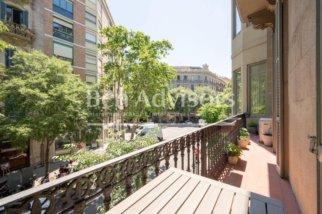 5 soveværelse Lejlighed til salg i Barcelona by - € 1.795.000 (Ref: 9855195)