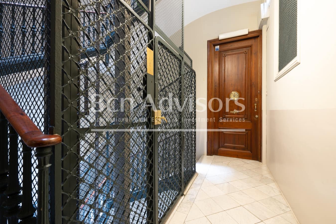 5 soveværelse Lejlighed til salg i Barcelona by - € 1.795.000 (Ref: 9855195)