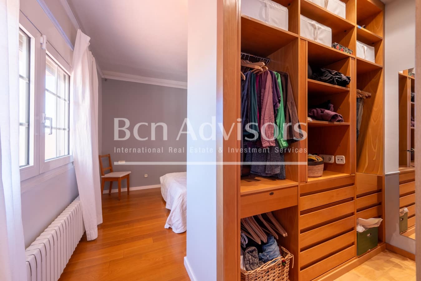 4 soveværelse Lejlighed til salg i Barcelona by med garage - € 1.080.000 (Ref: 9878217)