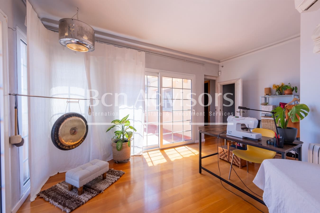 4 soveværelse Lejlighed til salg i Barcelona by med garage - € 1.080.000 (Ref: 9878217)