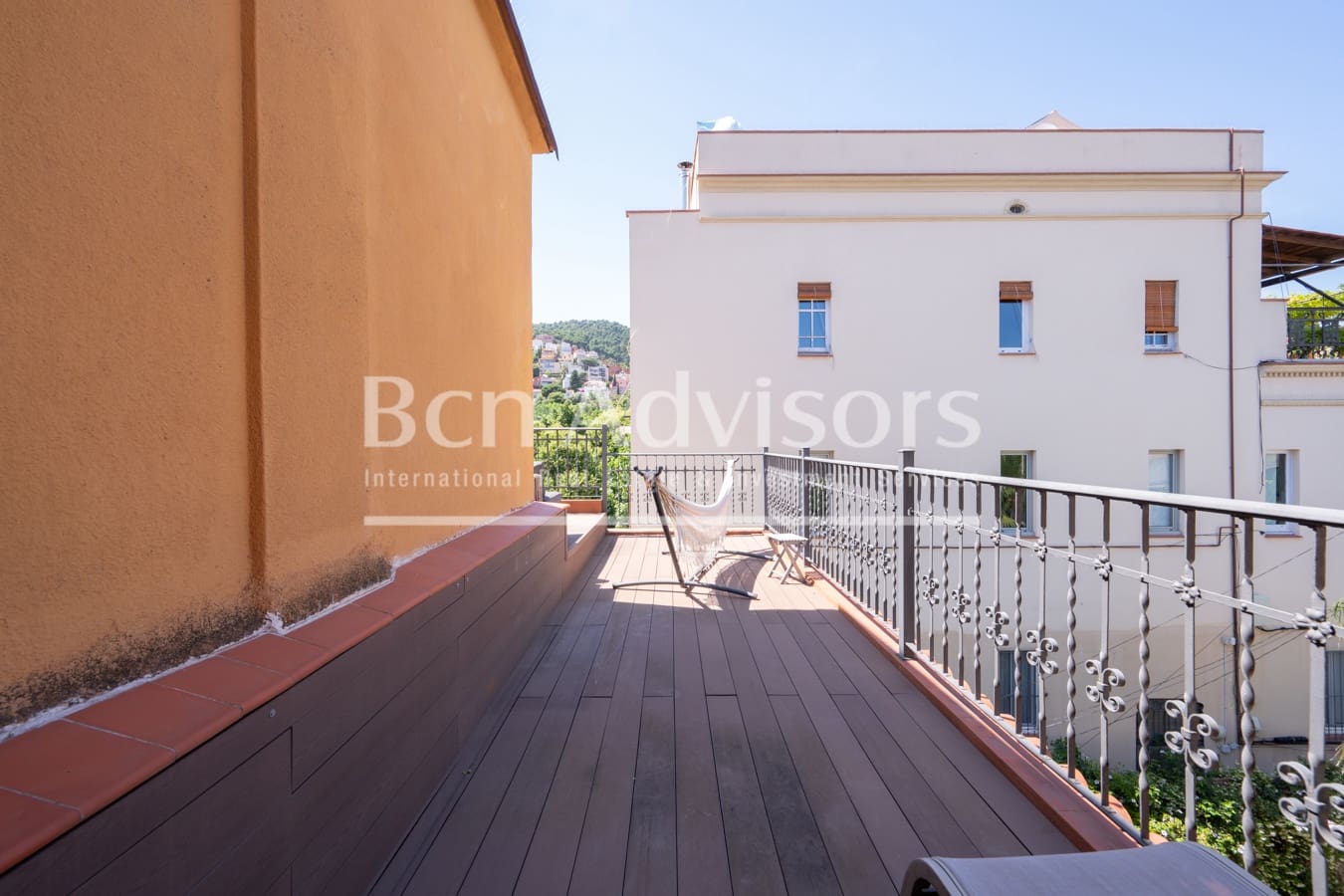 4 soveværelse Lejlighed til salg i Barcelona by med garage - € 1.080.000 (Ref: 9878217)