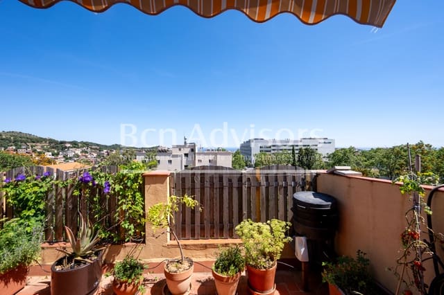 4 soveværelse Lejlighed til salg i Vallcarca i Els Penitents, Barcelona by med garage - € 1.080.000 (Ref: 9878217)
