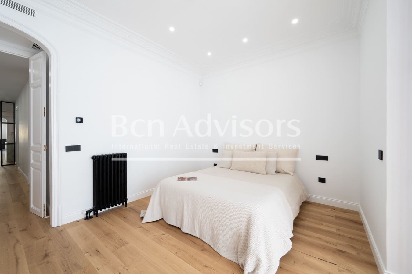 3 soveværelse Lejlighed til salg i Barcelona by - € 1.290.000 (Ref: 9880734)