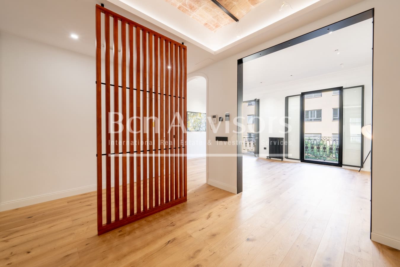 3 soveværelse Lejlighed til salg i Barcelona by - € 1.290.000 (Ref: 9880734)