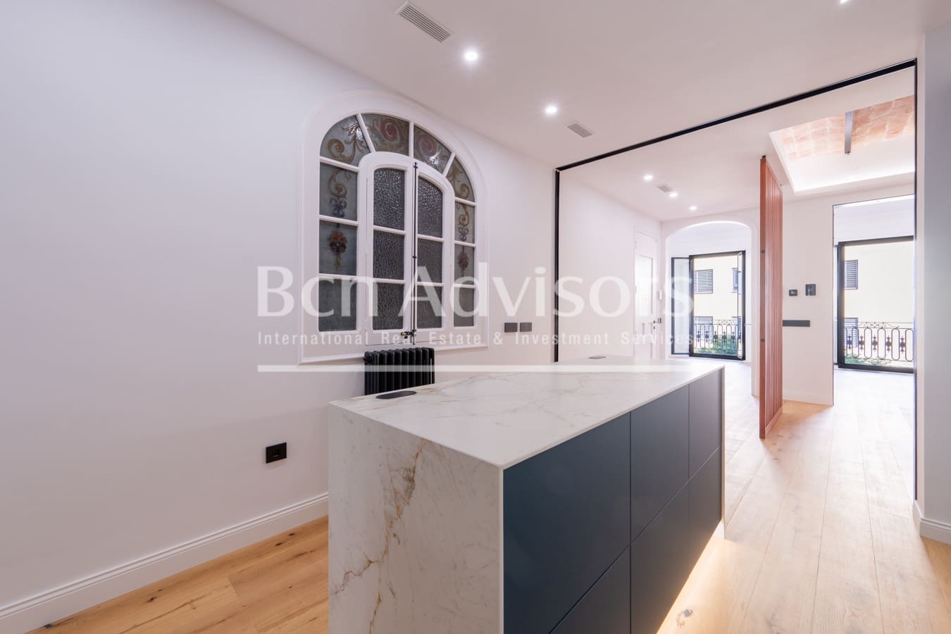 3 soveværelse Lejlighed til salg i Barcelona by - € 1.290.000 (Ref: 9880734)