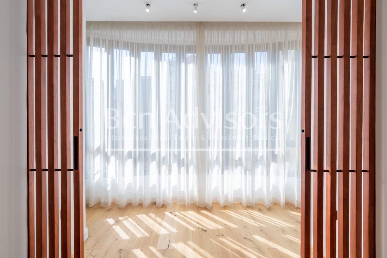 3 soveværelse Lejlighed til salg i Barcelona by - € 1.290.000 (Ref: 9880734)