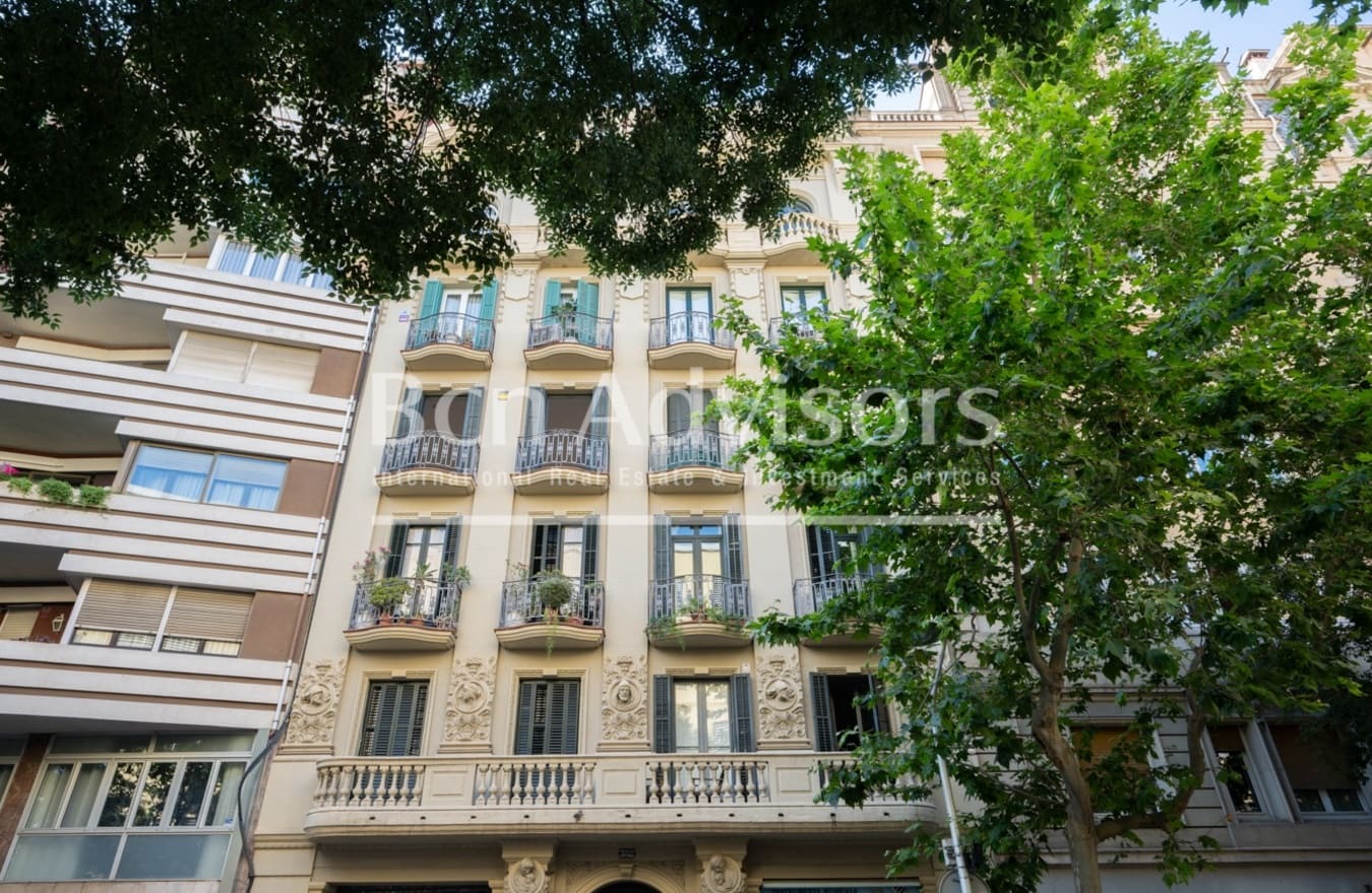 3 soveværelse Lejlighed til salg i Barcelona by - € 1.290.000 (Ref: 9880734)