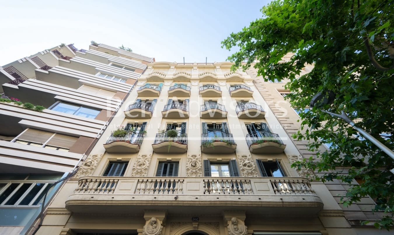 3 soveværelse Lejlighed til salg i Barcelona by - € 1.290.000 (Ref: 9880734)
