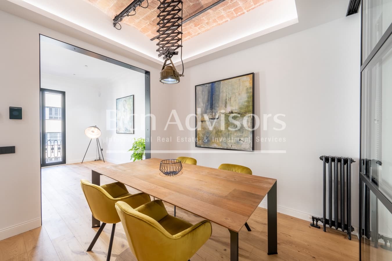 3 bedroom Apartment for sale in Barcelona city - € 1,250,000 (Ref: 9880734)