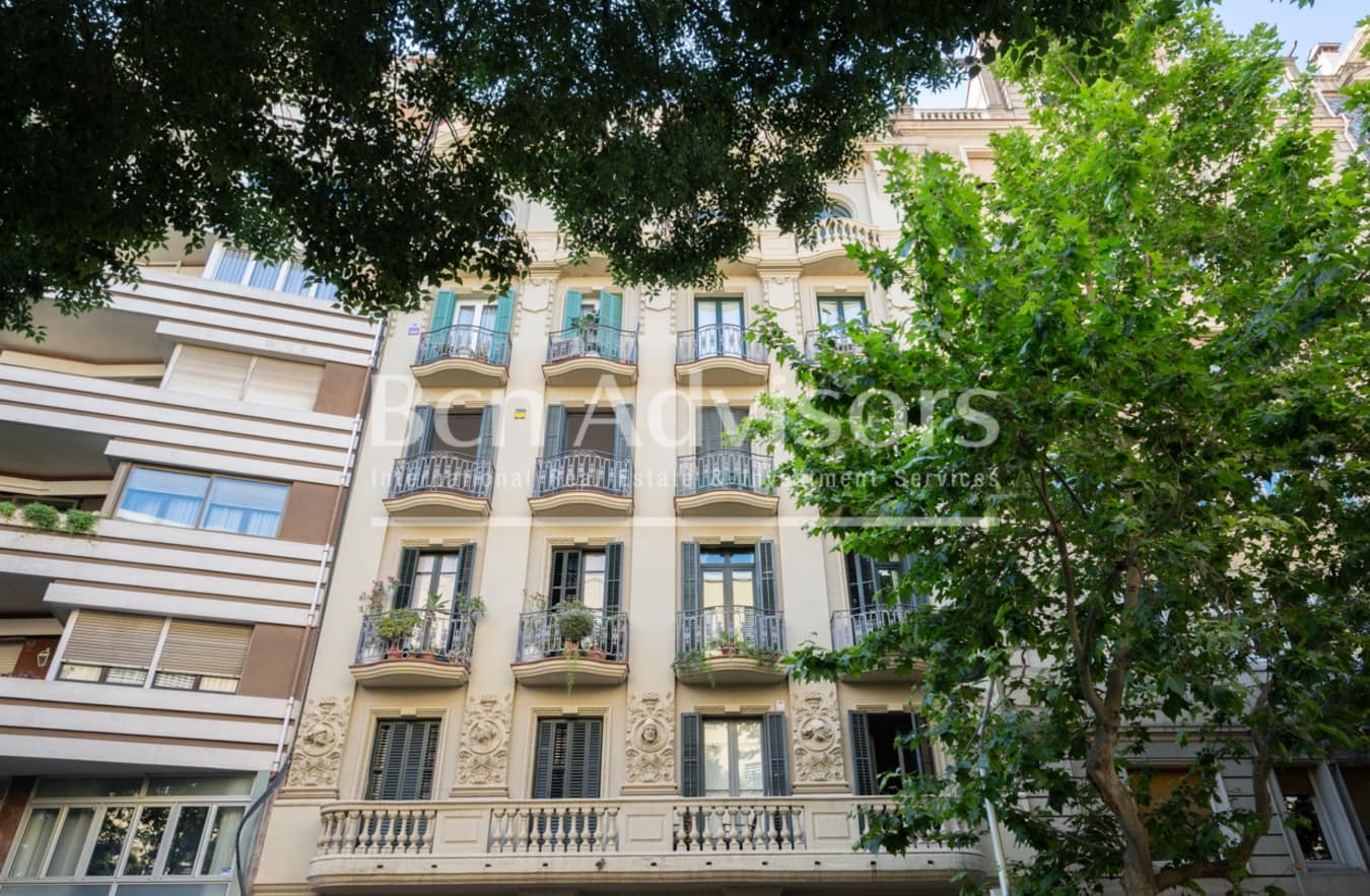 3 bedroom Apartment for sale in Barcelona city - € 1,250,000 (Ref: 9880734)