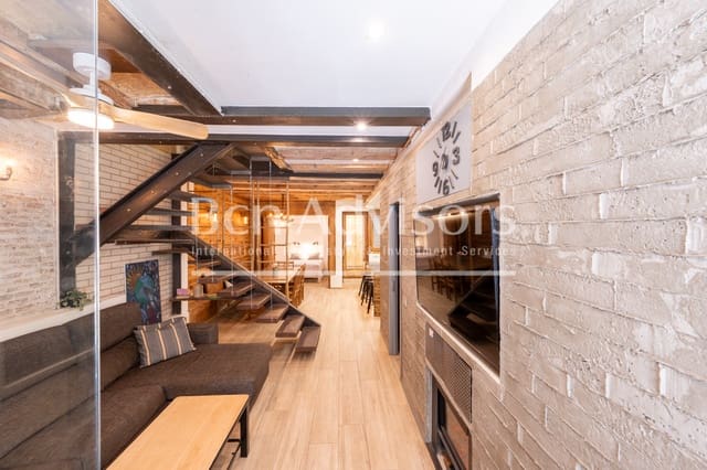 4 Zimmer Apartment zu verkaufen in El Raval, Barcelona Stadt - 450.000 € (Ref: 9889994)