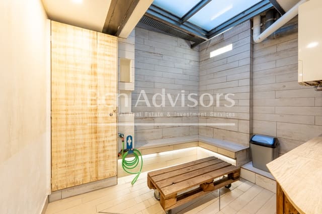 4 Zimmer Apartment zu verkaufen in El Raval, Barcelona Stadt - 450.000 € (Ref: 9889994)
