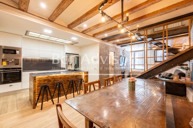4 Zimmer Apartment zu verkaufen in El Raval, Barcelona Stadt - 450.000 € (Ref: 9889994)