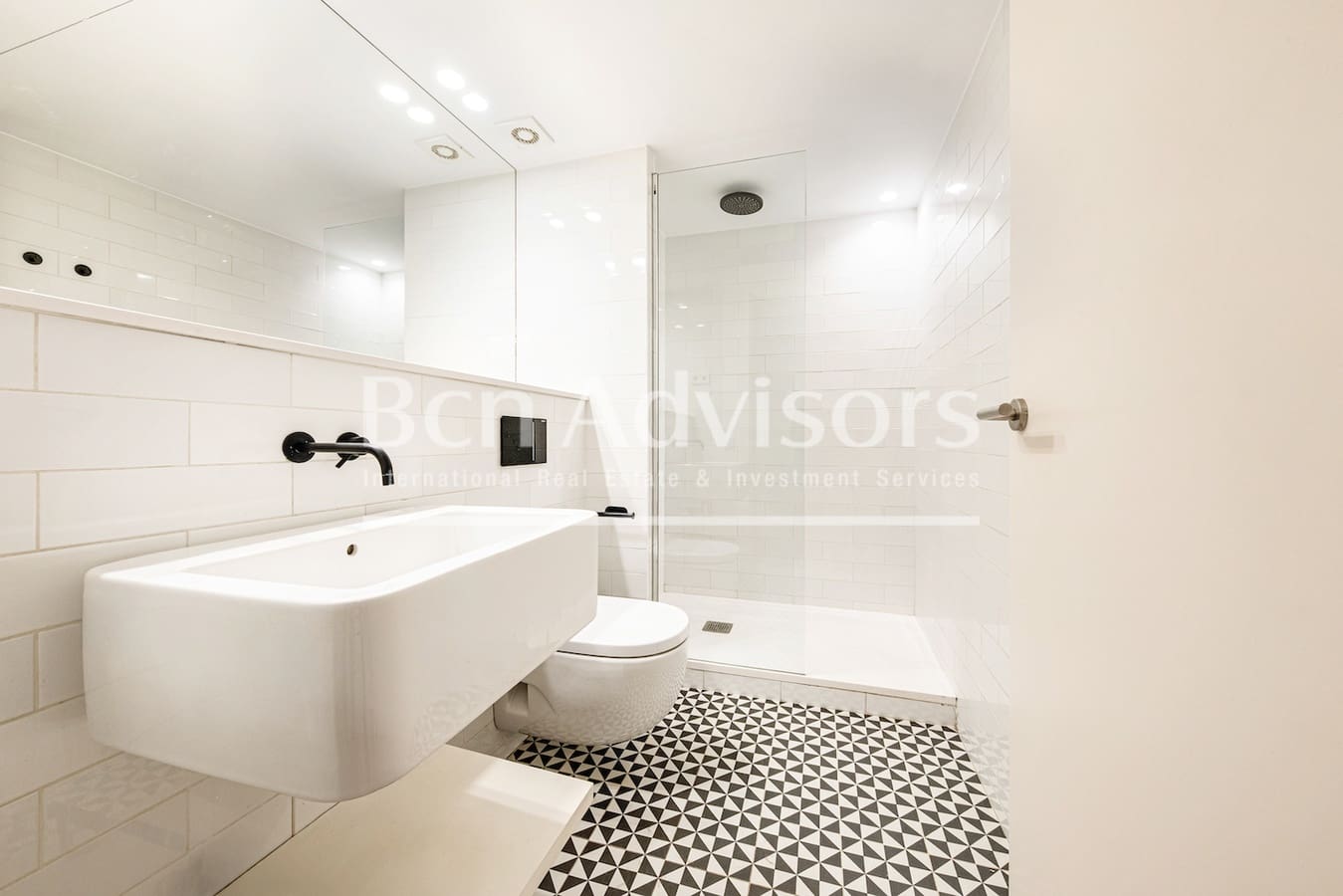 2 soverom Penthouse til salgs i Barcelona by - € 700 000 (Ref: 9891918)