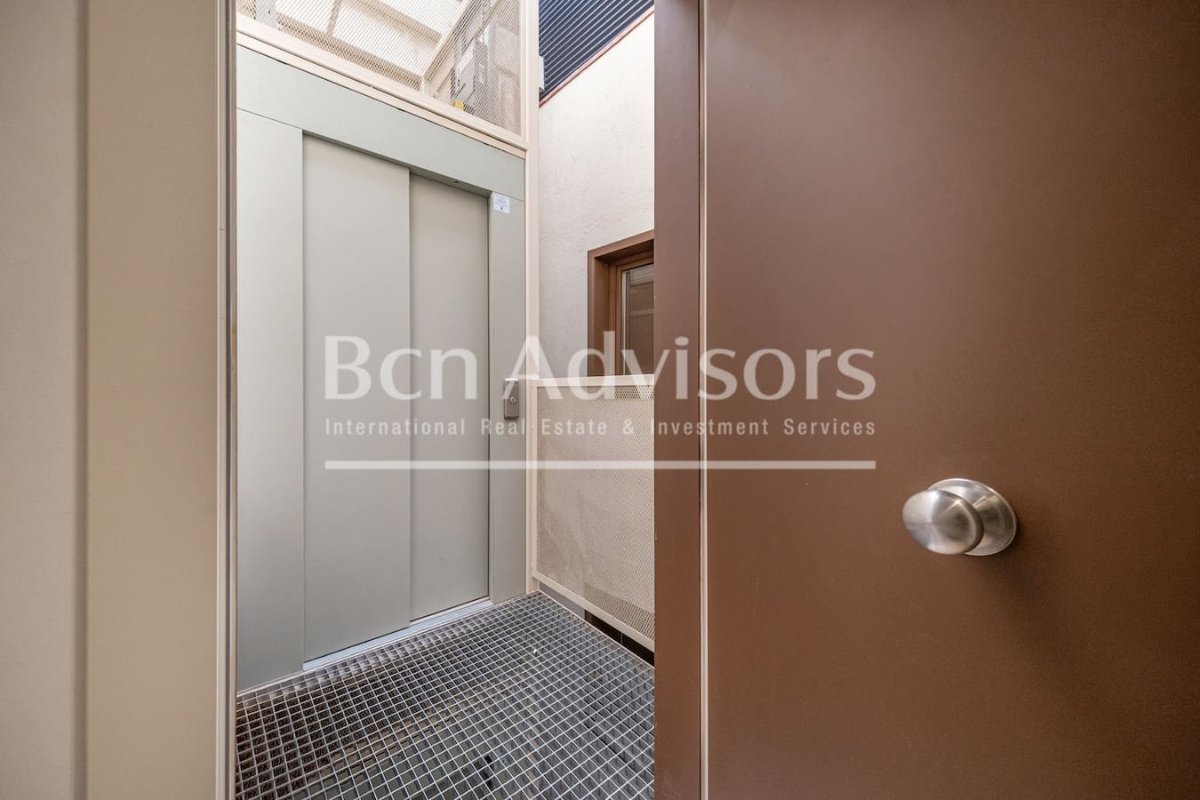 2 soverom Penthouse til salgs i Barcelona by - € 700 000 (Ref: 9891918)
