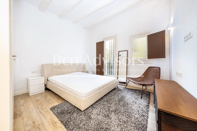 2 soverom Penthouse til salgs i El Barri Gòtic, Barcelona by - € 700 000 (Ref: 9891918)