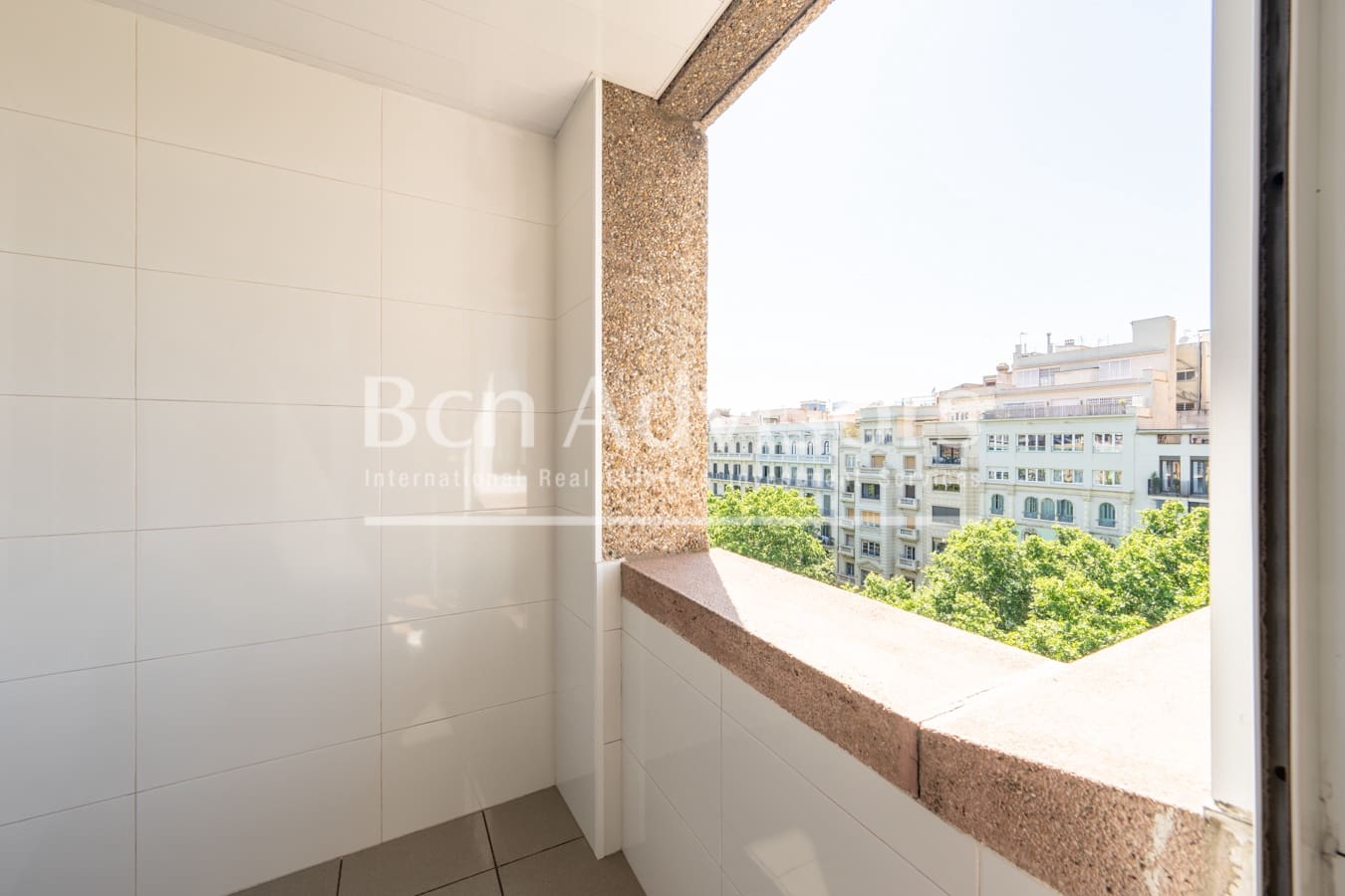 Apartamento de 3 habitaciones en Barcelona ciudad en venta - 690.000 € (Ref: 9894067)