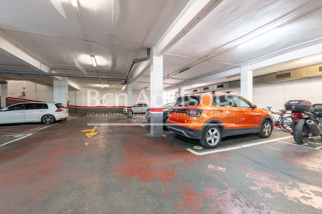 3 soverom Leilighet til salgs i Barcelona by med garasje - € 695 000 (Ref: 9899263)