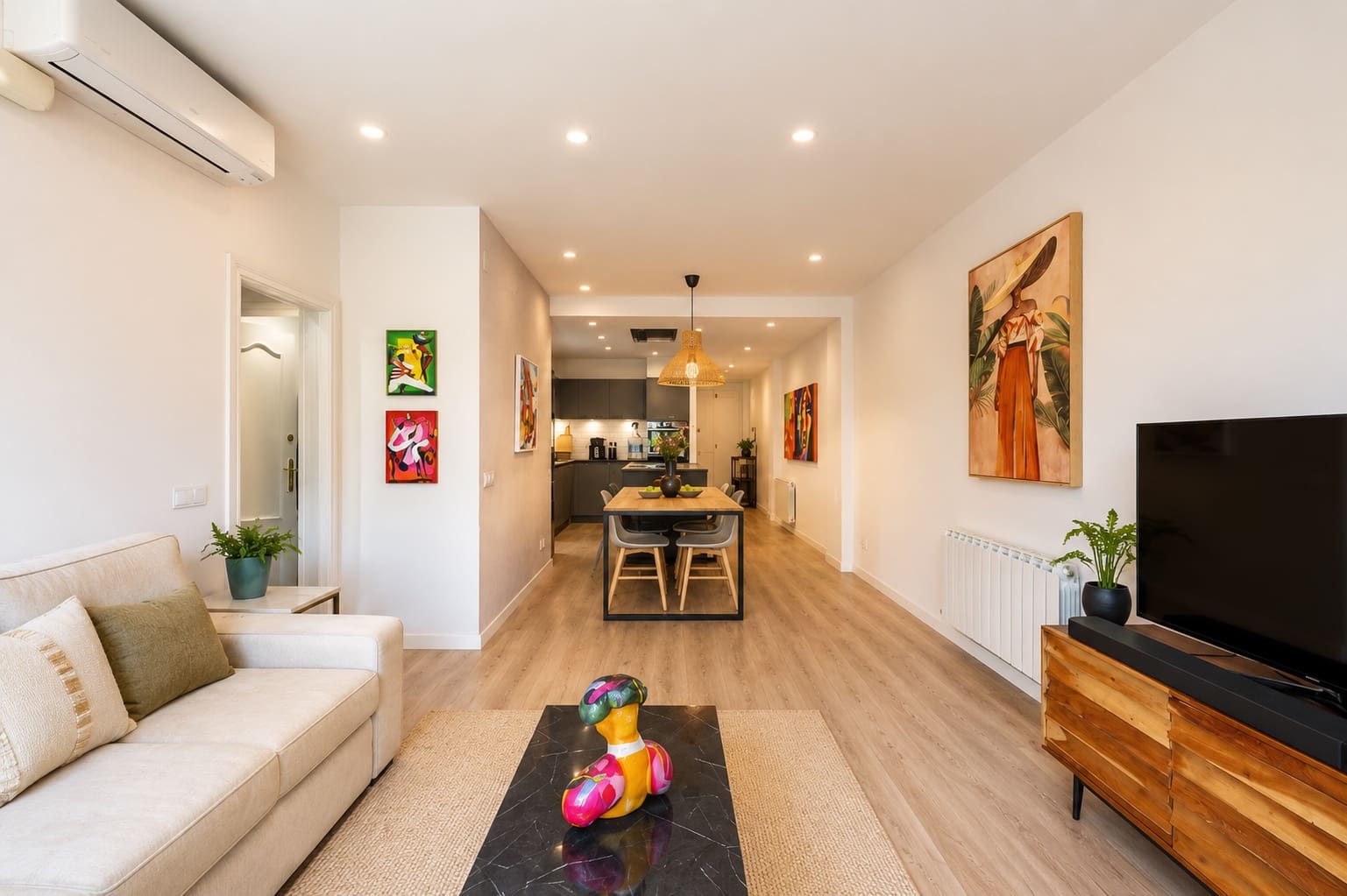 3 soverom Leilighet til salgs i Barcelona by med garasje - € 695 000 (Ref: 9899263)