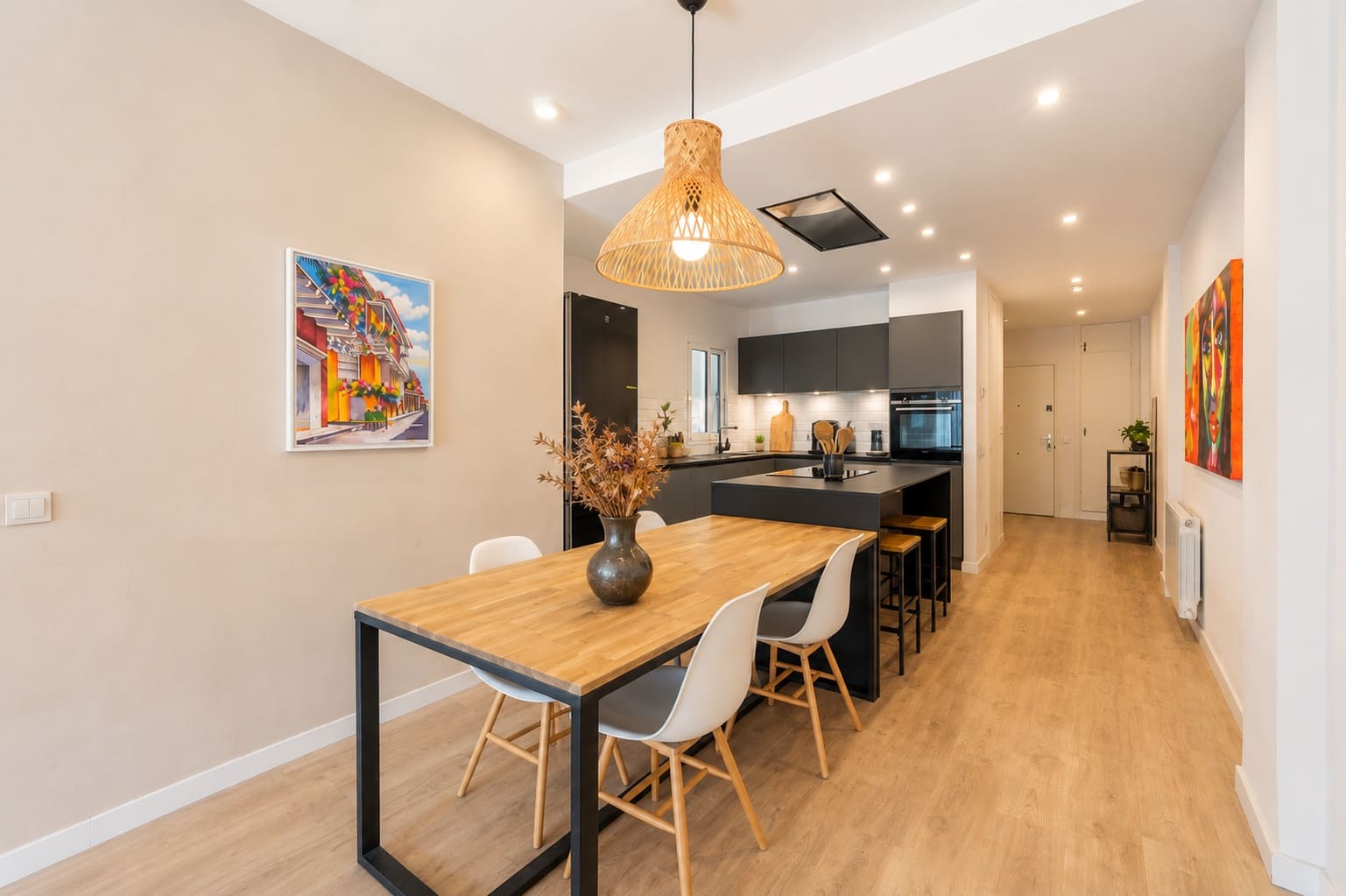 3 soverom Leilighet til salgs i Barcelona by med garasje - € 695 000 (Ref: 9899263)
