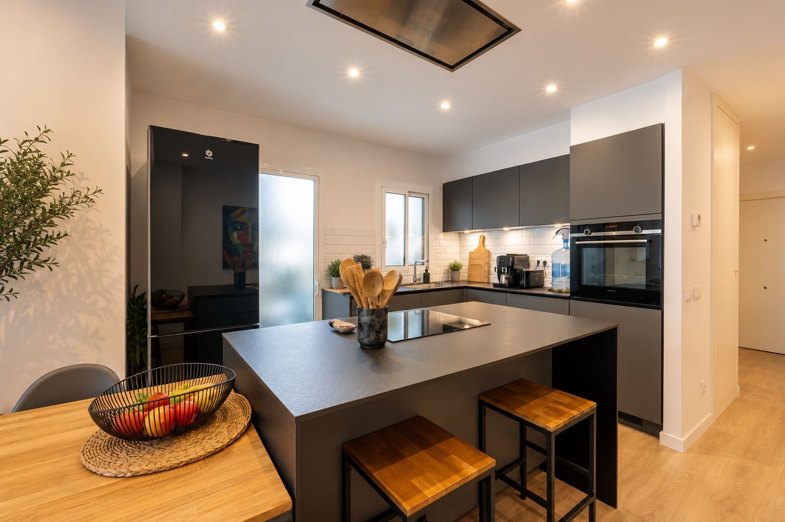 3 soverom Leilighet til salgs i Barcelona by med garasje - € 695 000 (Ref: 9899263)