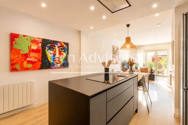 3 makuuhuone Huoneisto myytävänä paikassa La Nova Esquerra de L'Eixample, Barcelona kaupunki mukana 
autotalli - 695 000 € (Ref: 9899263)