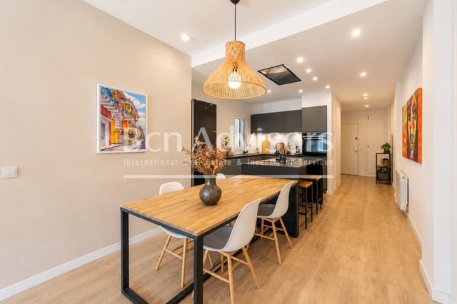 3 makuuhuone Huoneisto myytävänä paikassa La Nova Esquerra de L'Eixample, Barcelona kaupunki mukana 
autotalli - 695 000 € (Ref: 9899263)