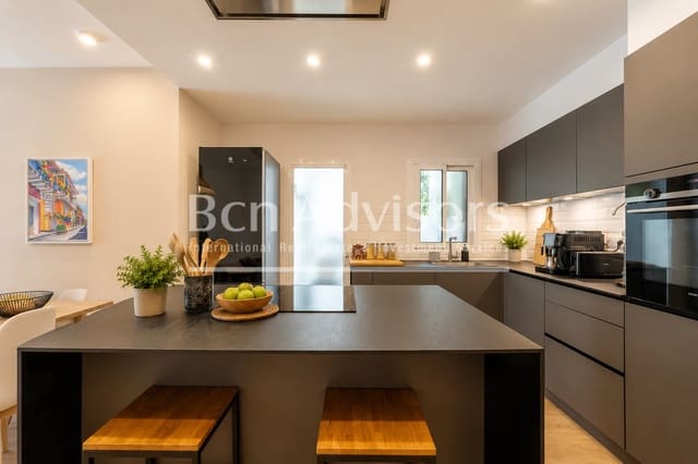 3 makuuhuone Huoneisto myytävänä paikassa La Nova Esquerra de L'Eixample, Barcelona kaupunki mukana 
autotalli - 695 000 € (Ref: 9899263)