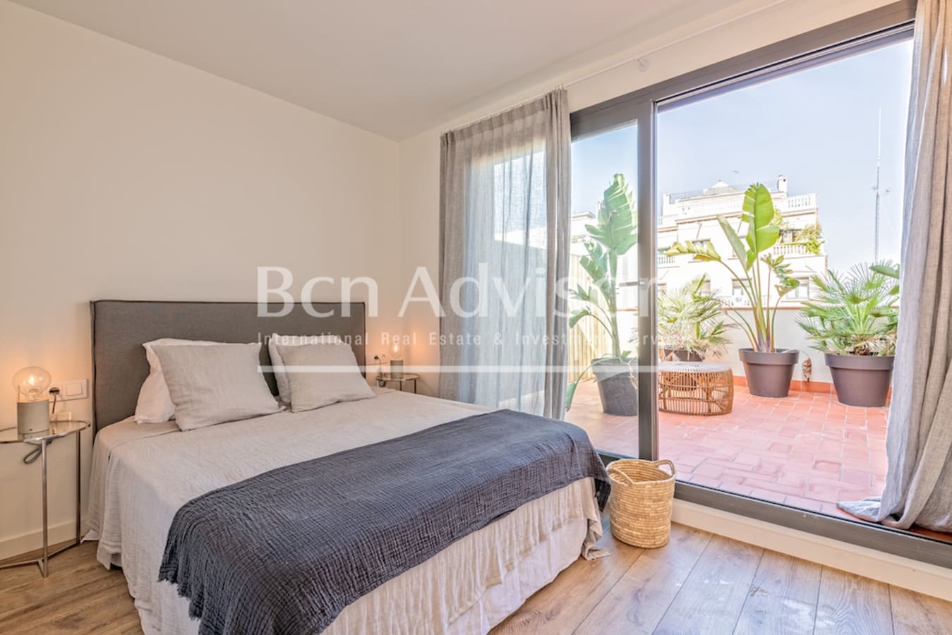 3 makuuhuone Kattohuoneisto myytävänä paikassa Barcelona kaupunki - 850 000 € (Ref: 9899264)