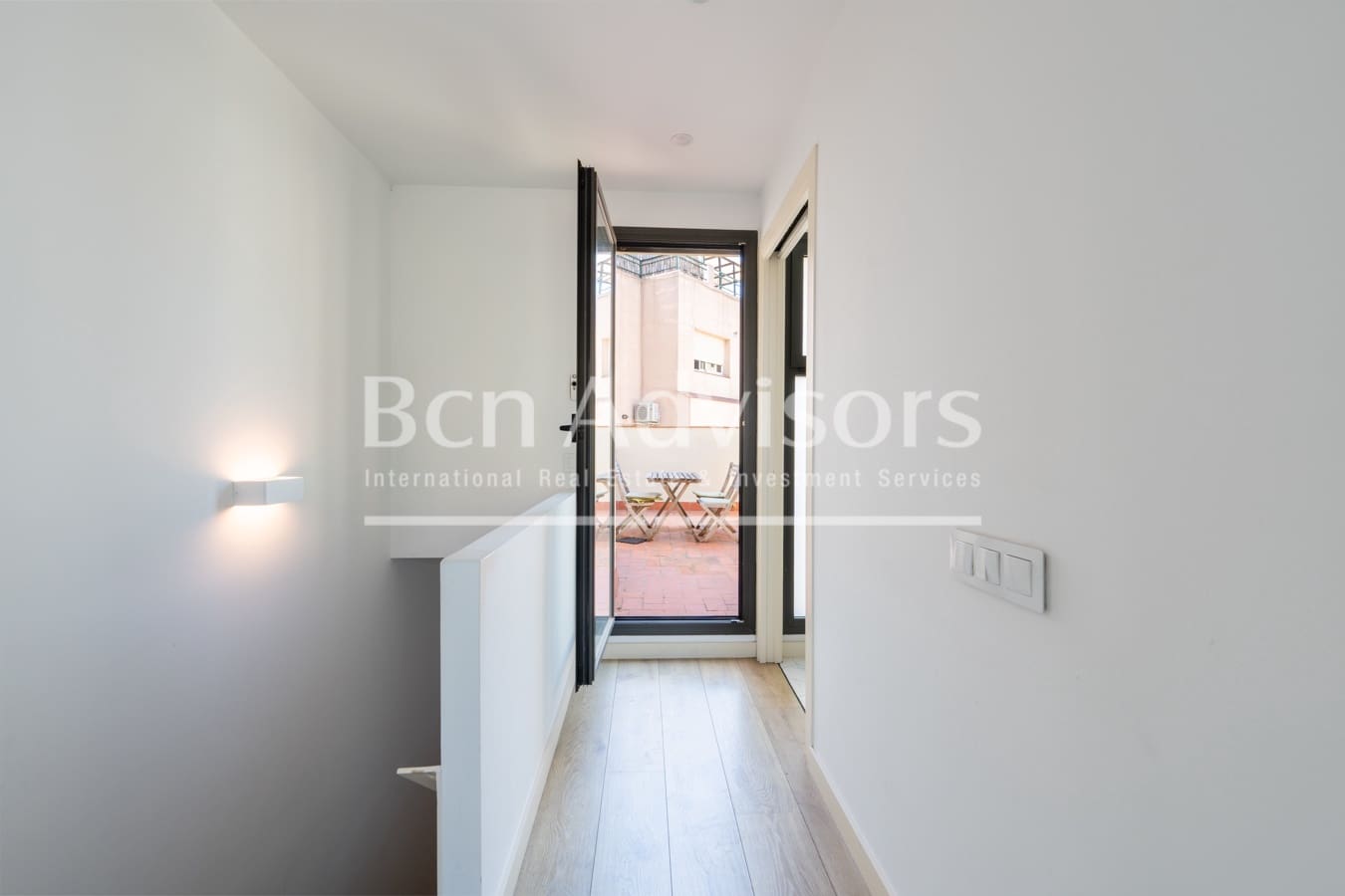 3 bedroom Penthouse for sale in Barcelona city - € 850,000 (Ref: 9899264)